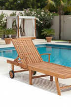 Chaise longue with beige cushion. Solid teak wood. UTLE19462